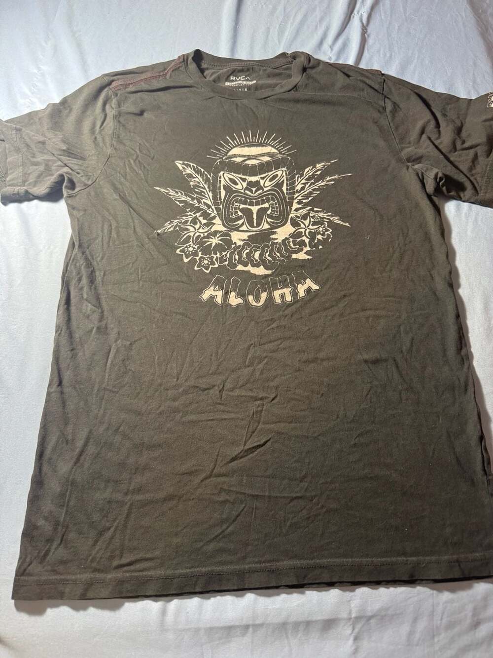 Rvca Aloha Tiki Graphic T-Shirt Olive Green Large